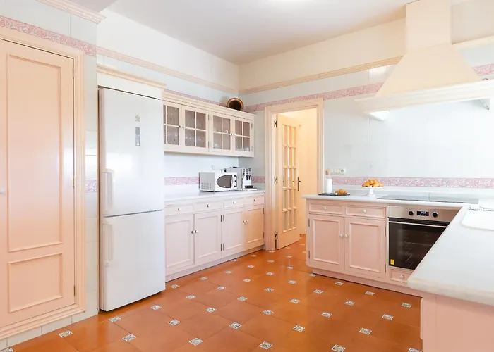 Galemar Pool & Gardens * 토레몰리노스