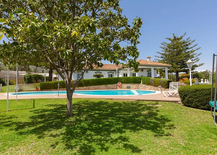 Galemar Pool & Gardens * 토레몰리노스